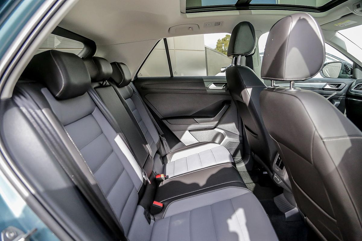 2025 Volkswagen T-Roc 110TSI Style D11