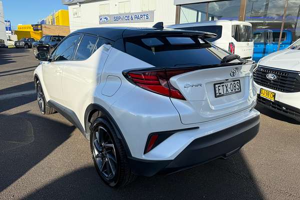 2022 Toyota C-HR Koba NGX50R