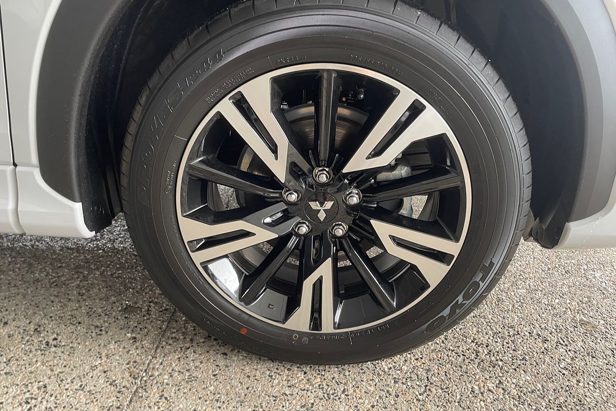 2024 Mitsubishi Eclipse Cross Exceed YB
