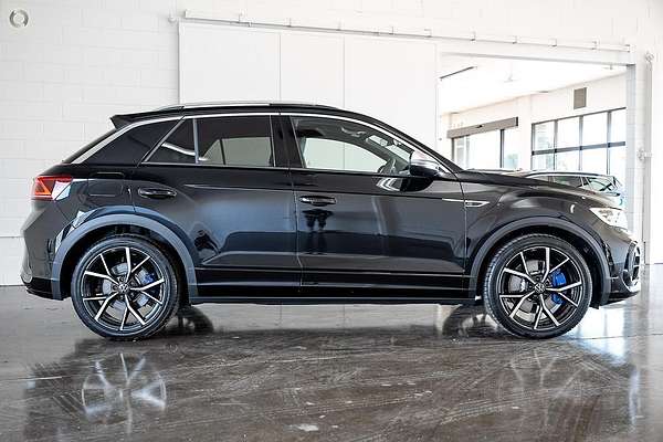 2025 Volkswagen T-Roc R D11