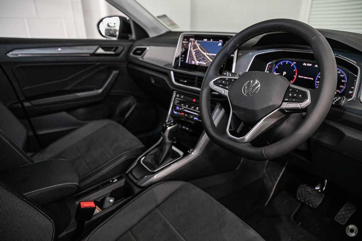 2025 Volkswagen T-Roc 110TSI Style D11