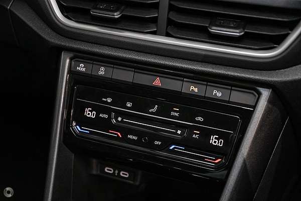2025 Volkswagen T-Roc 110TSI Style D11