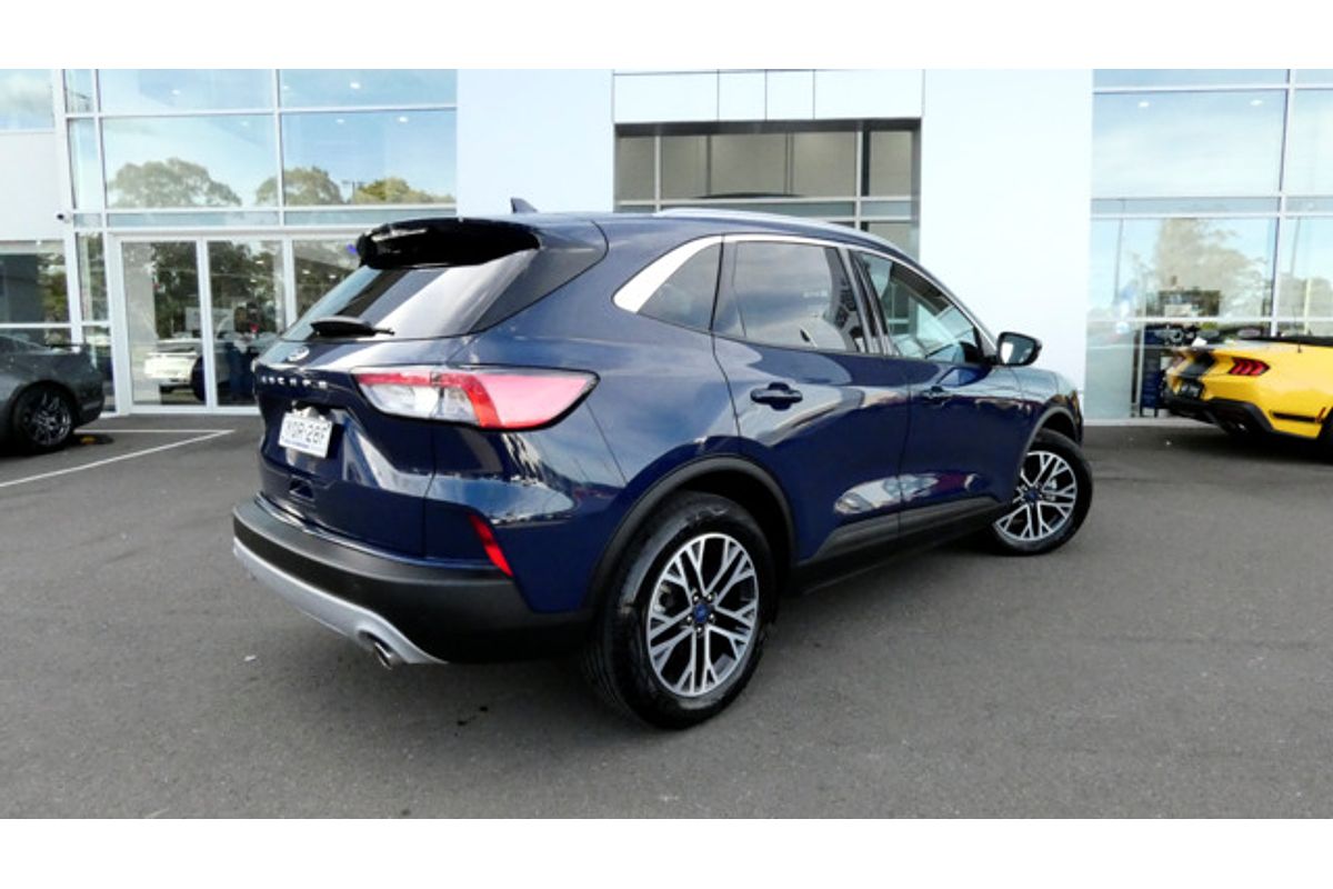 2022 Ford Escape ZH