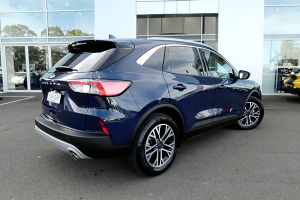 2022 Ford Escape ZH