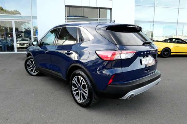 2022 Ford Escape ZH