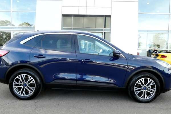 2022 Ford Escape ZH