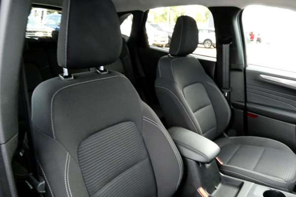 2022 Ford Escape ZH