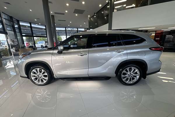 2022 Toyota Kluger Grande AXUH78R