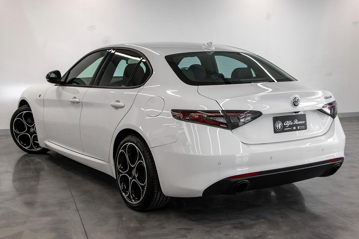 2024 Alfa Romeo Giulia Quadrifoglio Super Sport Series 5