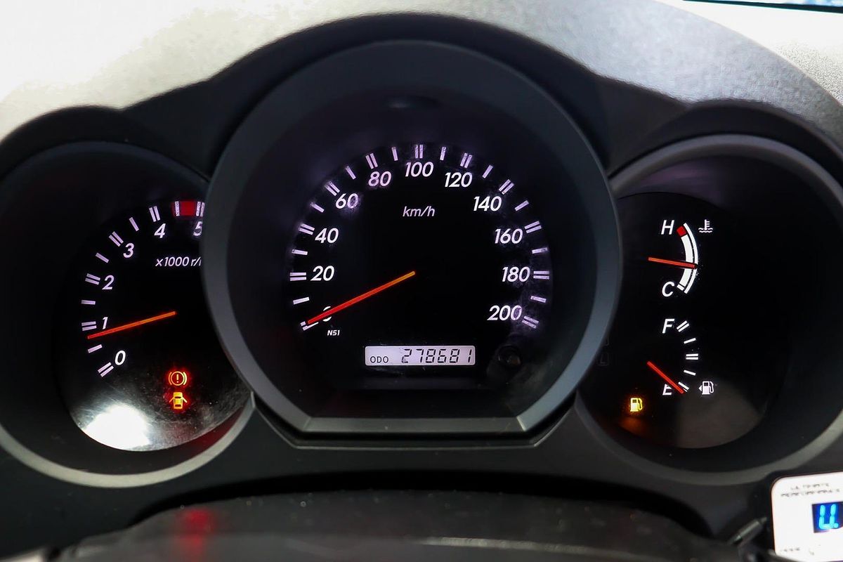 2010 Toyota Hilux SR5 KUN26R 4X4