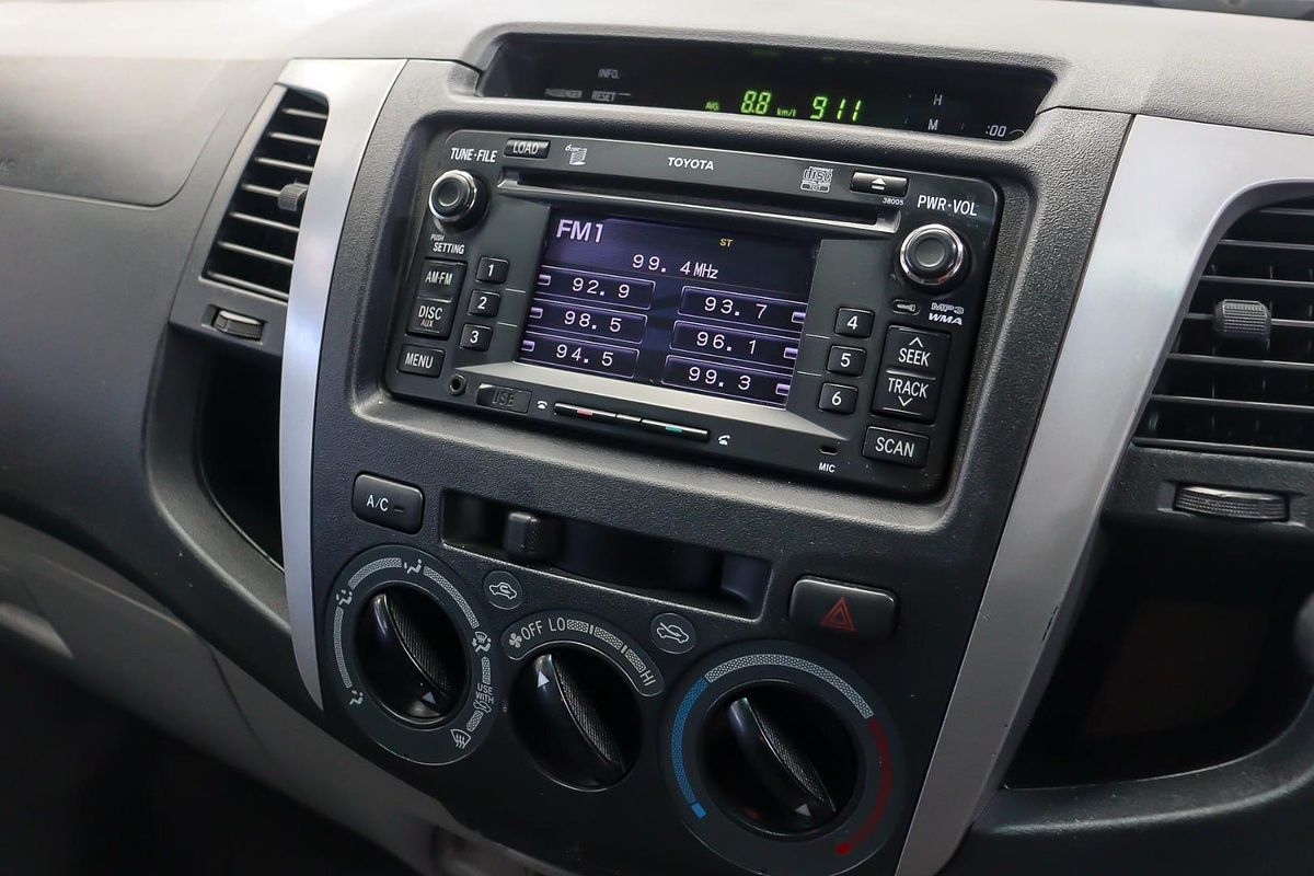 2010 Toyota Hilux SR5 KUN26R 4X4