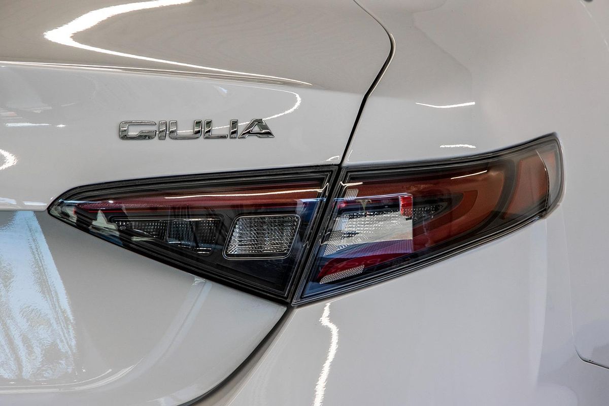 2024 Alfa Romeo Giulia Quadrifoglio Super Sport Series 5