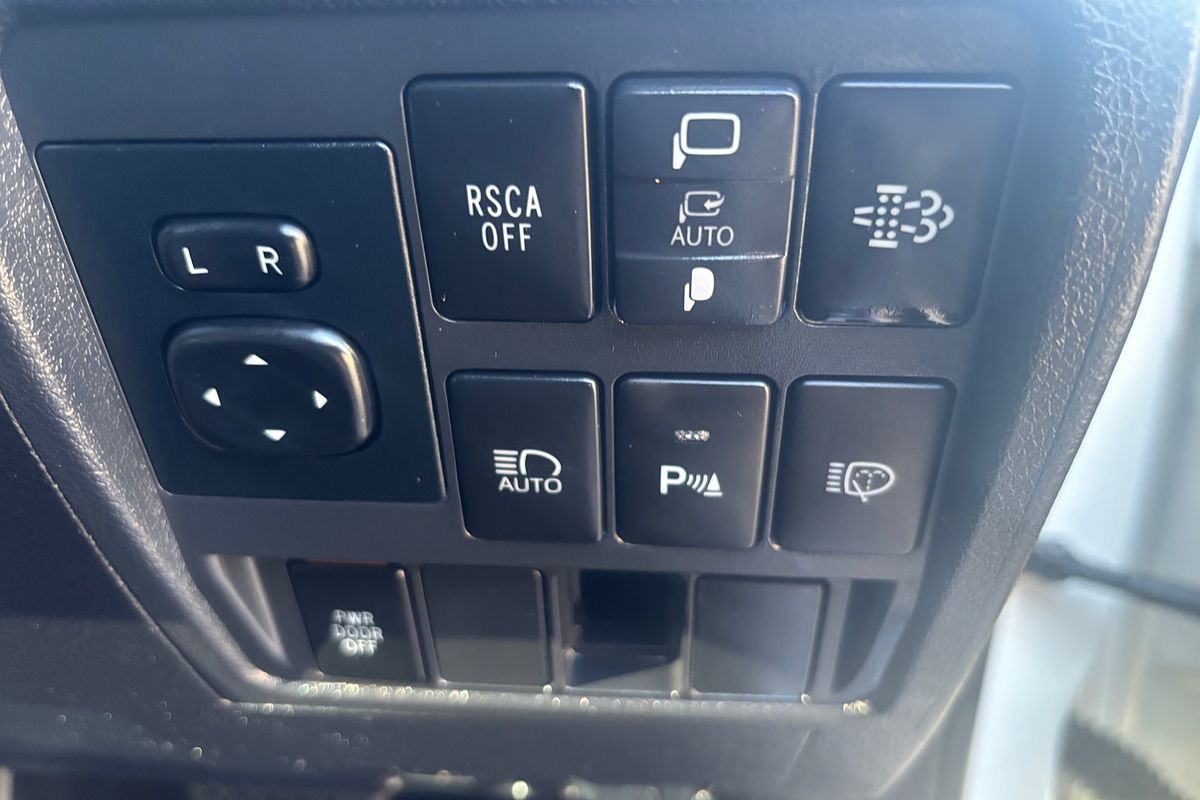2019 Toyota Landcruiser Sahara VDJ200R