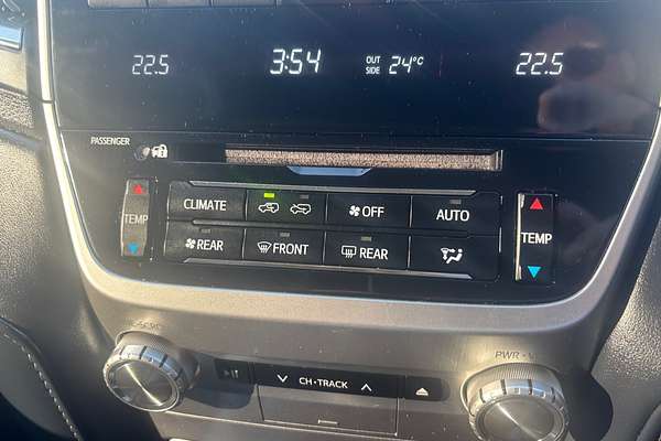 2019 Toyota Landcruiser Sahara VDJ200R