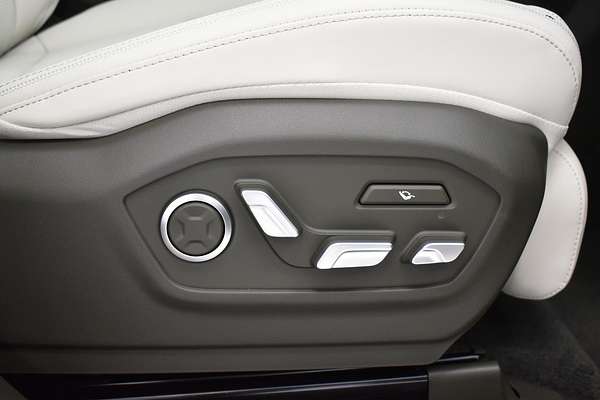 2024 Hyundai Santa Fe Hybrid Calligraphy MX5.V1