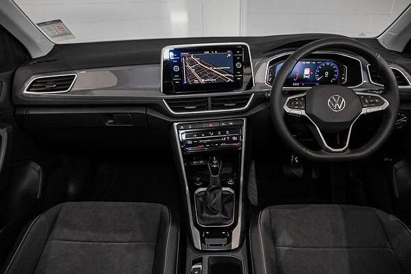 2025 Volkswagen T-Roc 110TSI Style D11