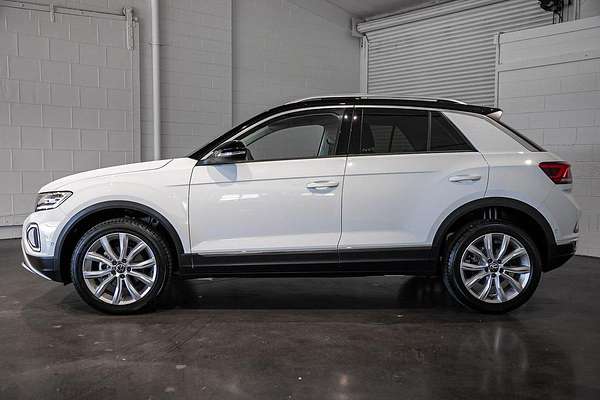 2025 Volkswagen T-Roc 110TSI Style D11
