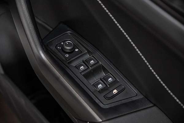 2025 Volkswagen T-Roc 110TSI Style D11