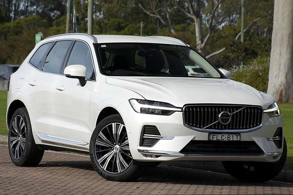 2024 Volvo XC60 Ultimate B5 Bright