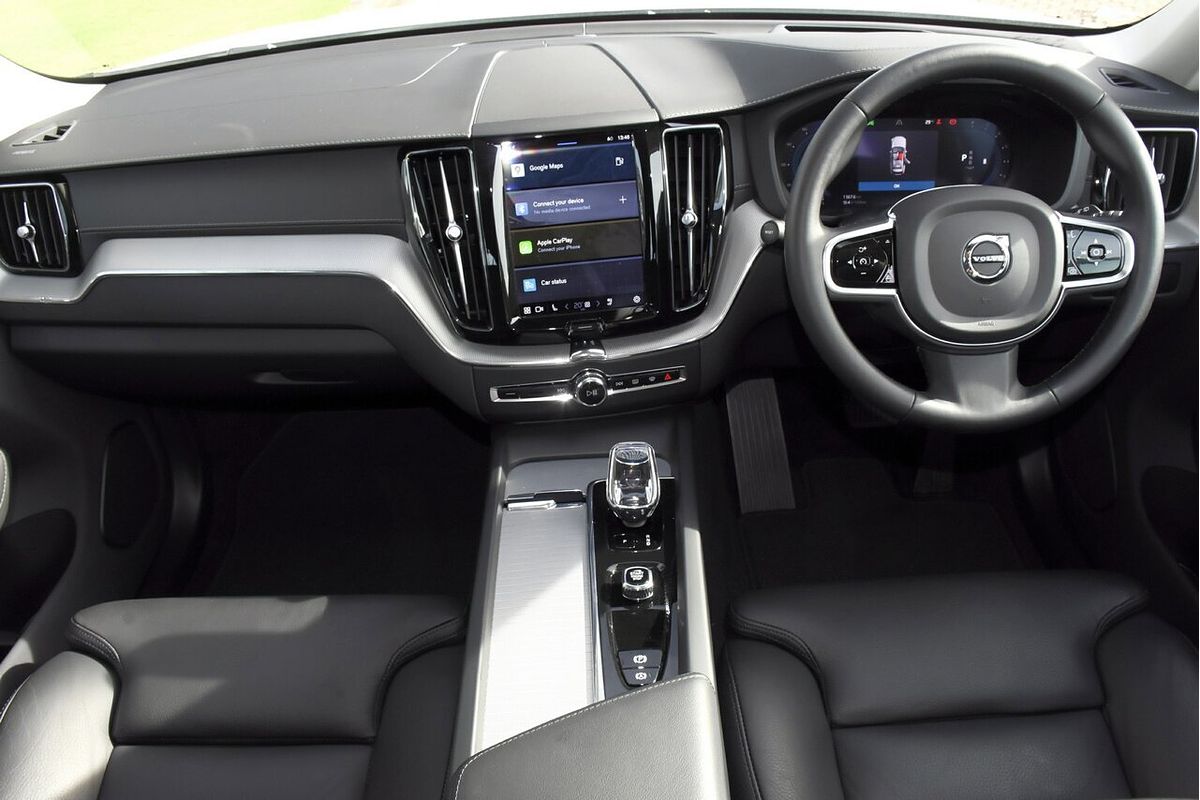2024 Volvo XC60 Ultimate B5 Bright