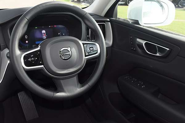 2024 Volvo XC60 Ultimate B5 Bright