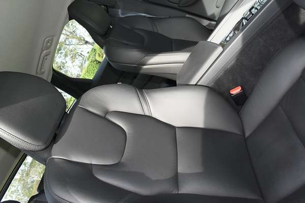 2024 Volvo XC60 Ultimate B5 Bright
