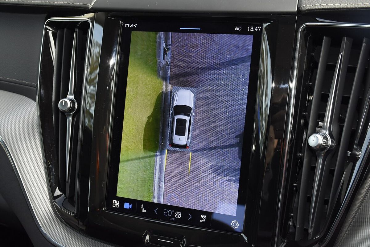 2024 Volvo XC60 Ultimate B5 Bright