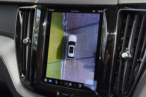 2024 Volvo XC60 Ultimate B5 Bright