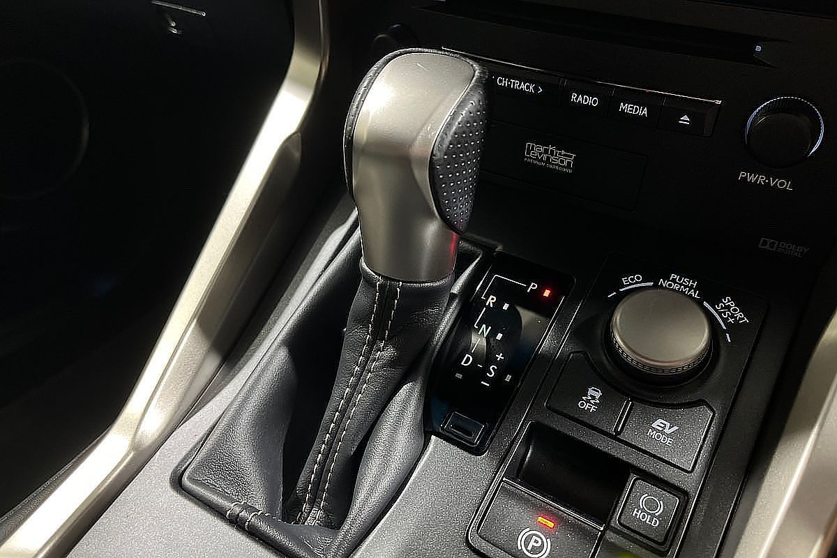2016 Lexus NX300h NX300h F Sport AYZ15R