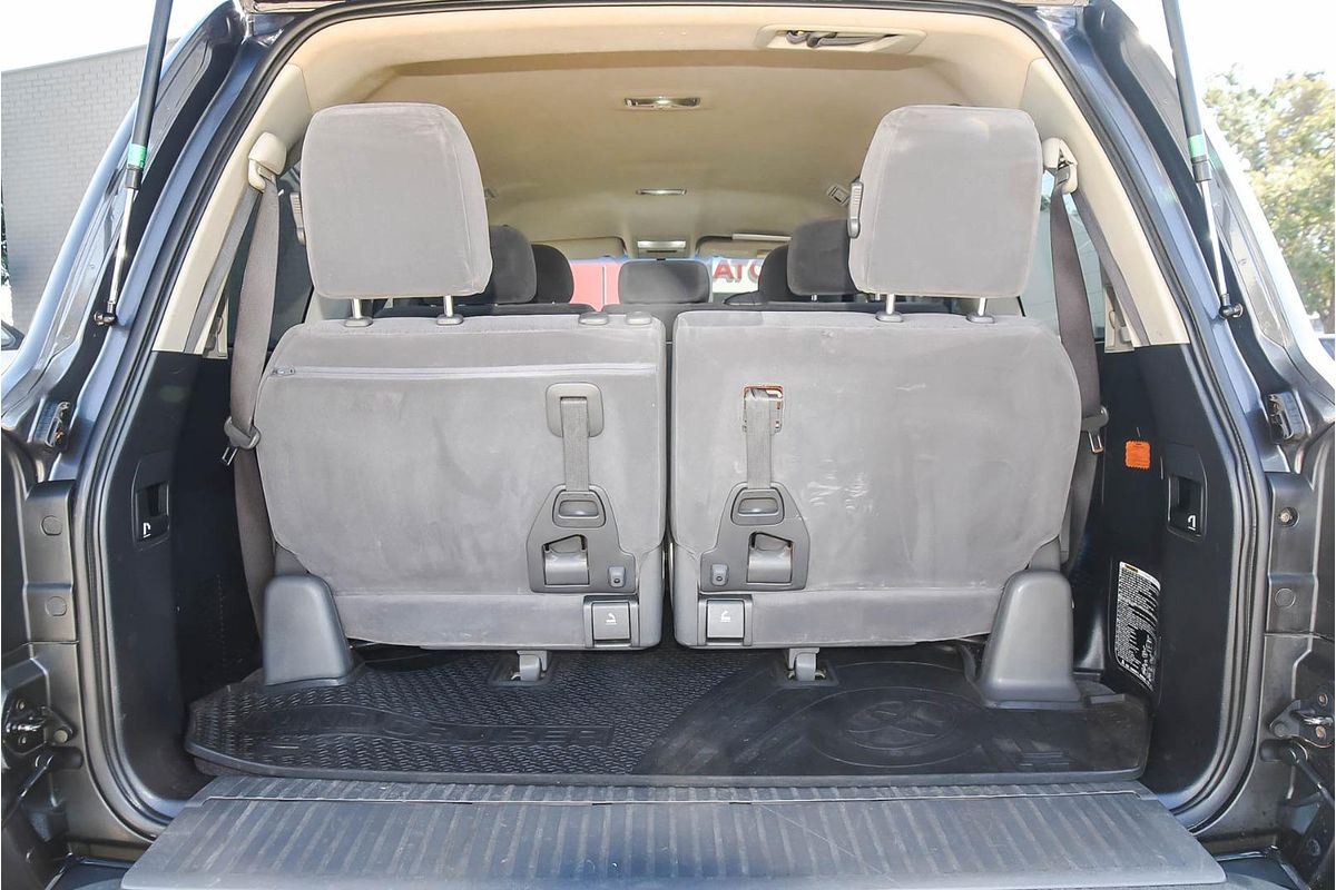 2009 Toyota Landcruiser GXL VDJ200R