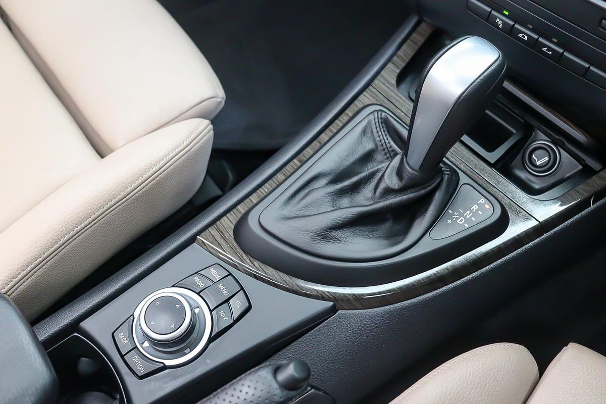2012 BMW 1 Series 125i E88 LCI