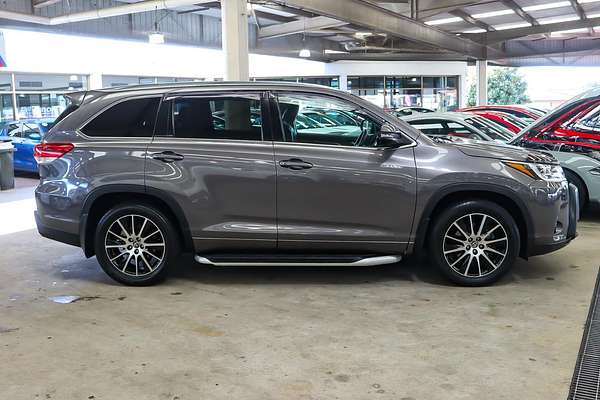 2017 Toyota Kluger Grande GSU55R