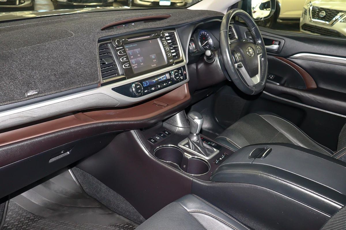 2017 Toyota Kluger Grande GSU55R
