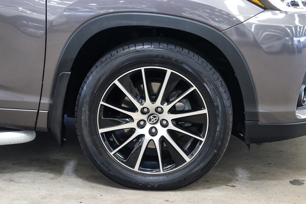 2017 Toyota Kluger Grande GSU55R