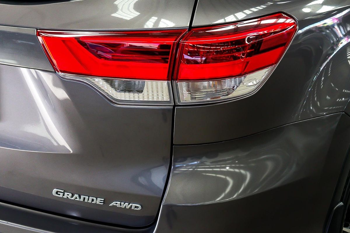 2017 Toyota Kluger Grande GSU55R