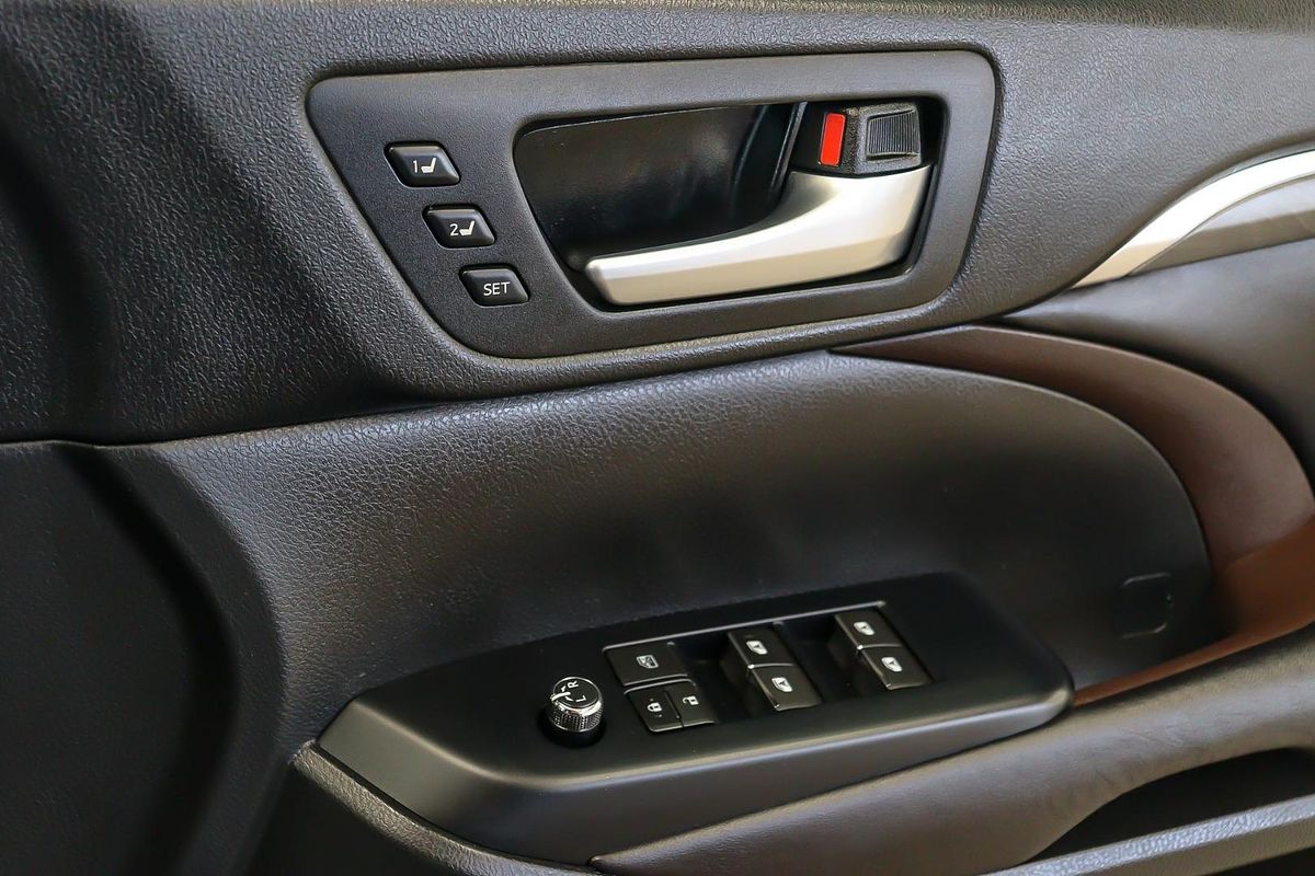 2017 Toyota Kluger Grande GSU55R