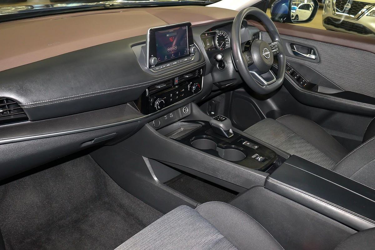 2024 Nissan X-TRAIL ST T33