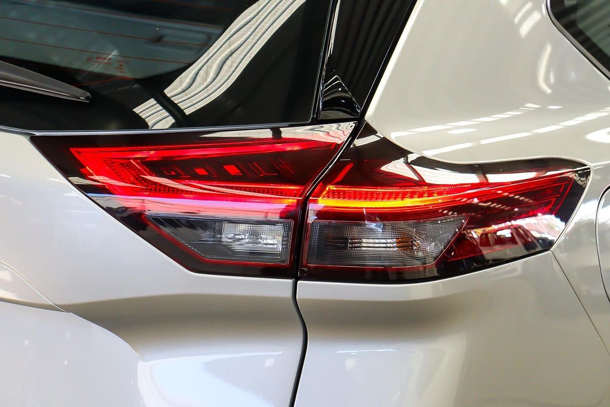 2024 Nissan X-TRAIL ST T33