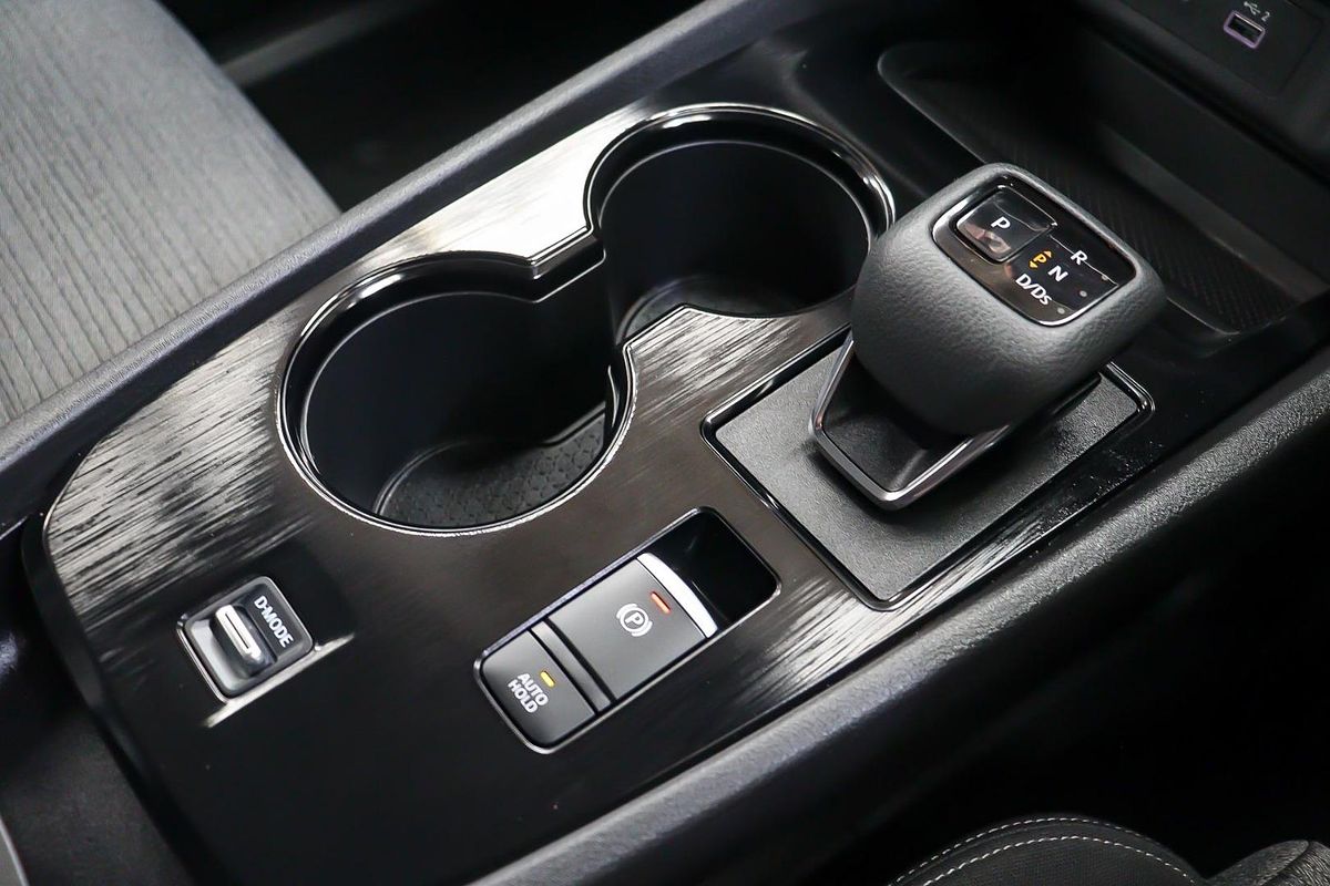 2024 Nissan X-TRAIL ST T33