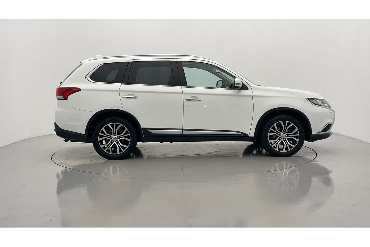 2017 Mitsubishi Outlander Exceed ZK