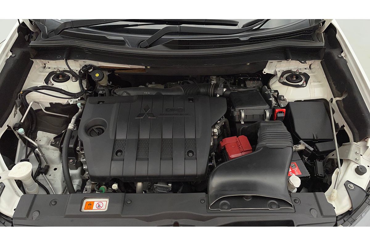 2017 Mitsubishi Outlander Exceed ZK