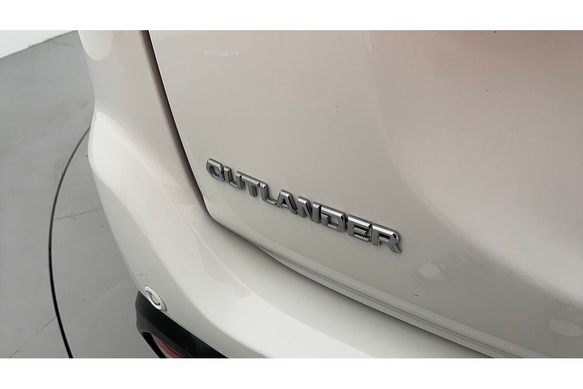 2017 Mitsubishi Outlander Exceed ZK