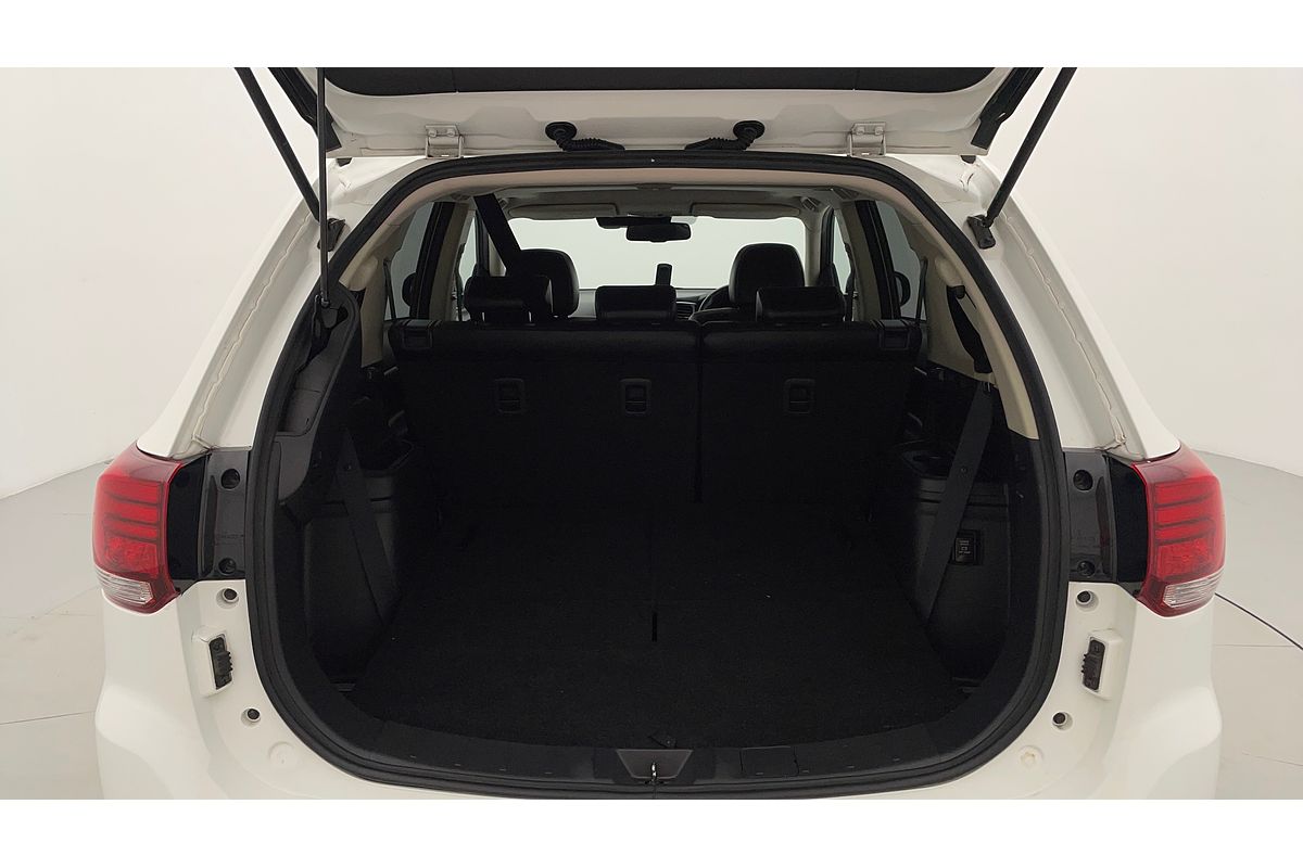 2017 Mitsubishi Outlander Exceed ZK