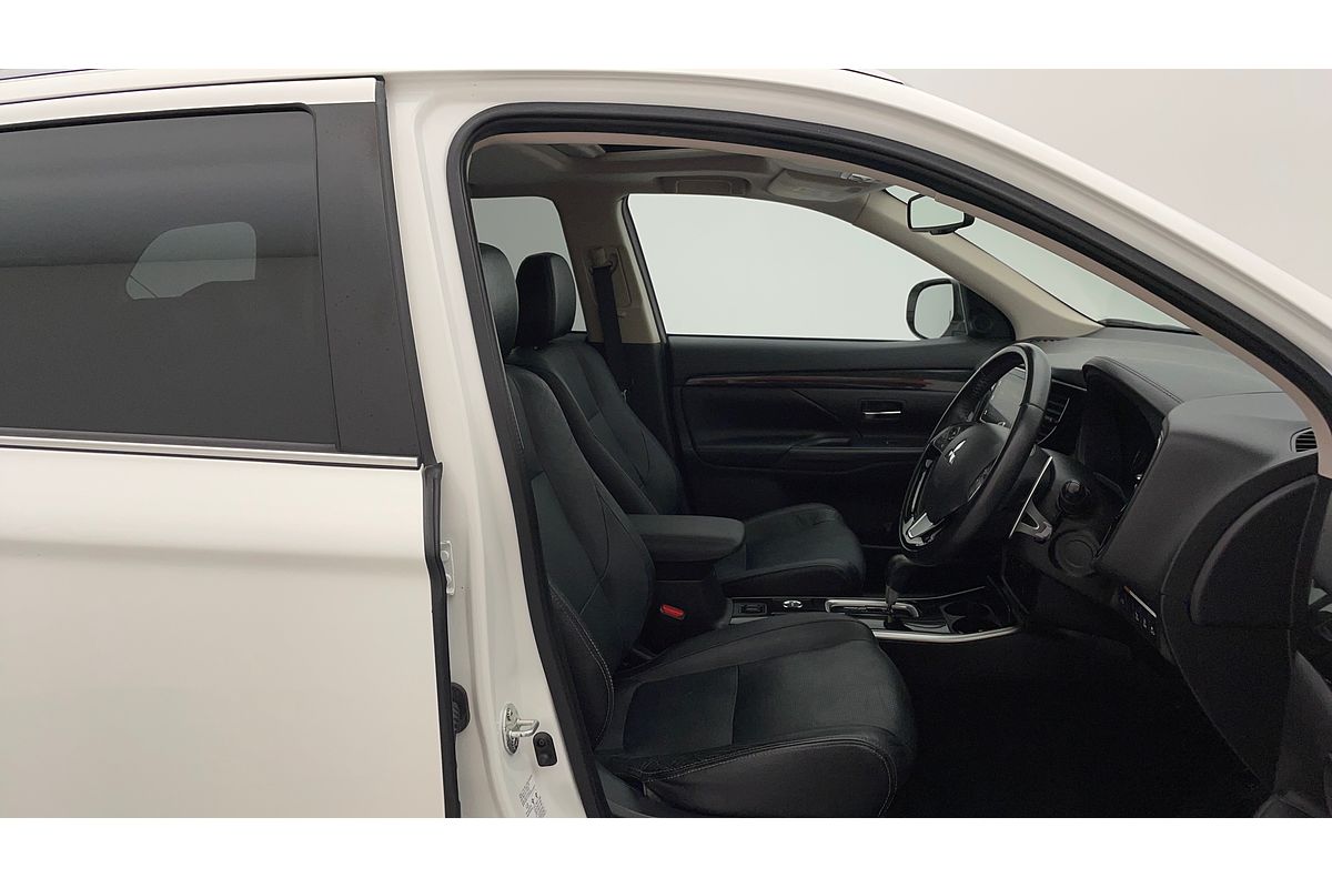 2017 Mitsubishi Outlander Exceed ZK