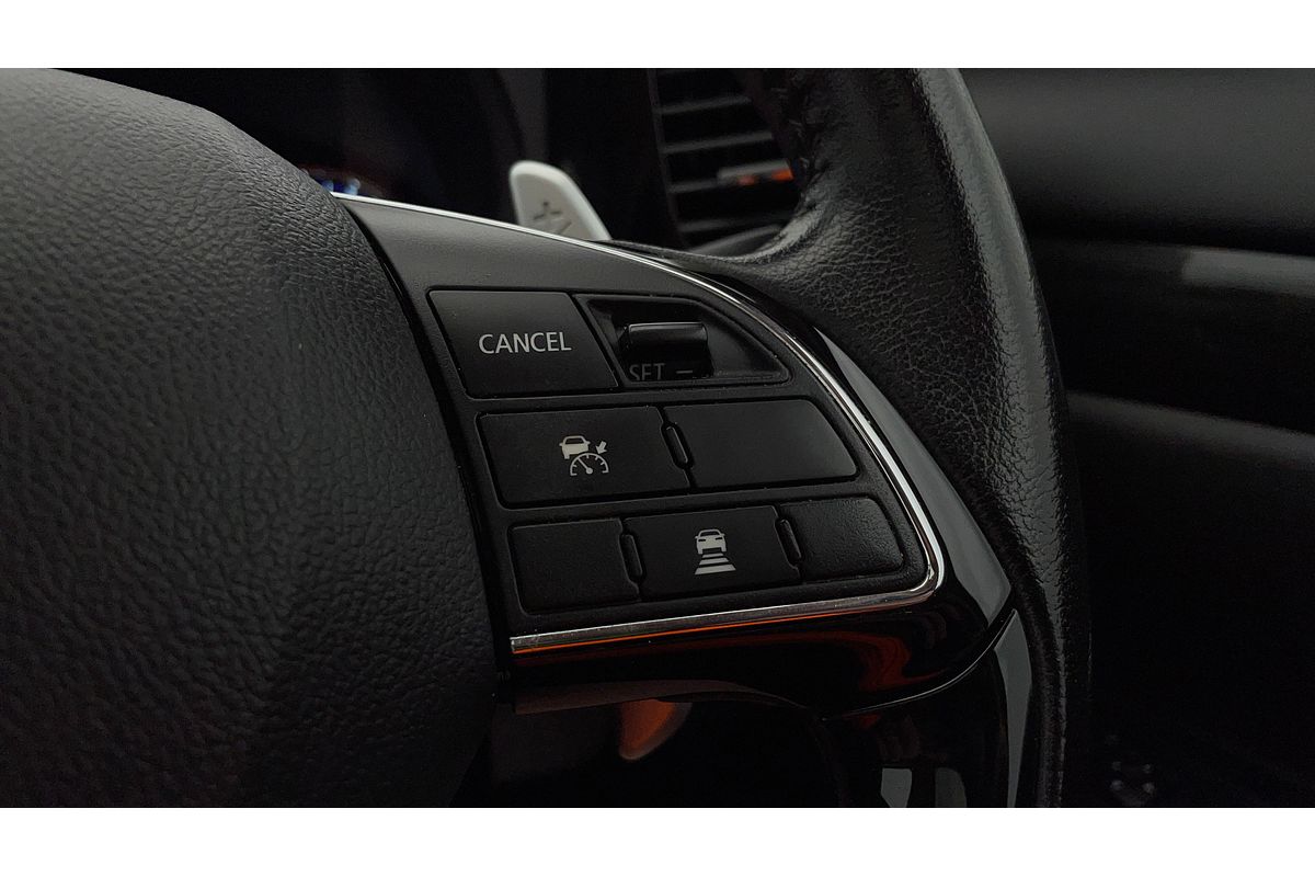 2017 Mitsubishi Outlander Exceed ZK