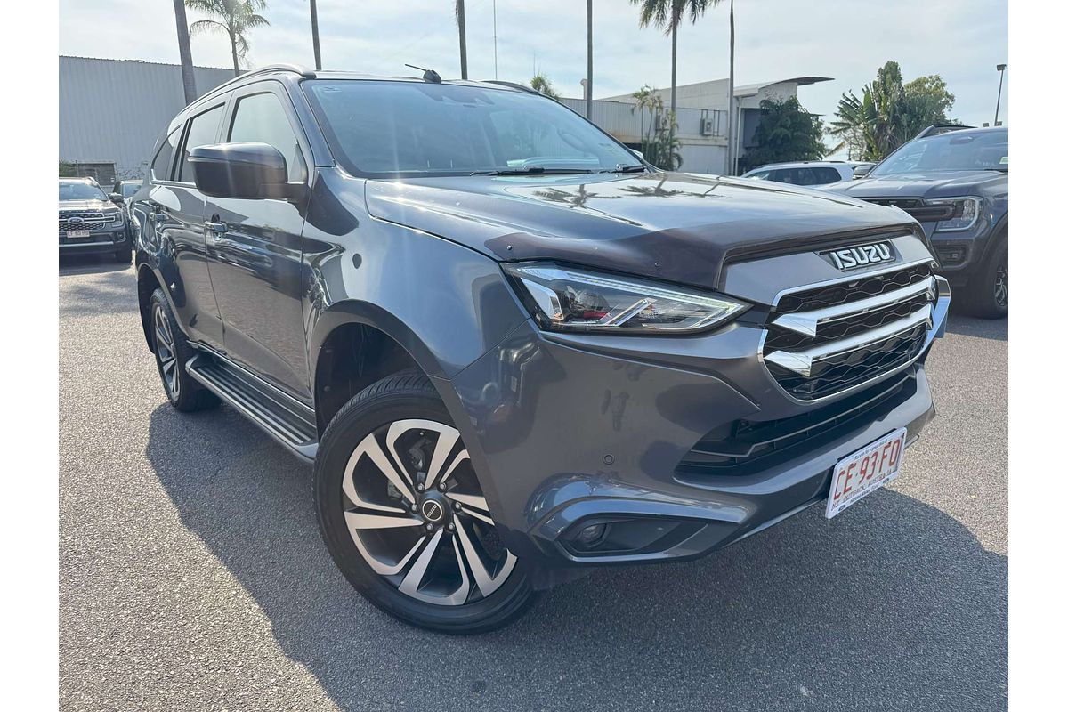 2022 Isuzu MU-X LS-T