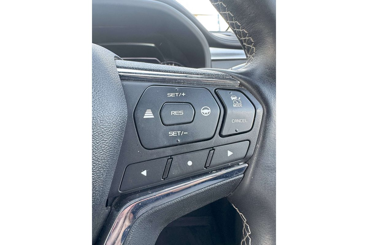 2022 Isuzu MU-X LS-T