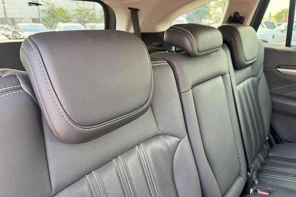2022 Isuzu MU-X LS-T