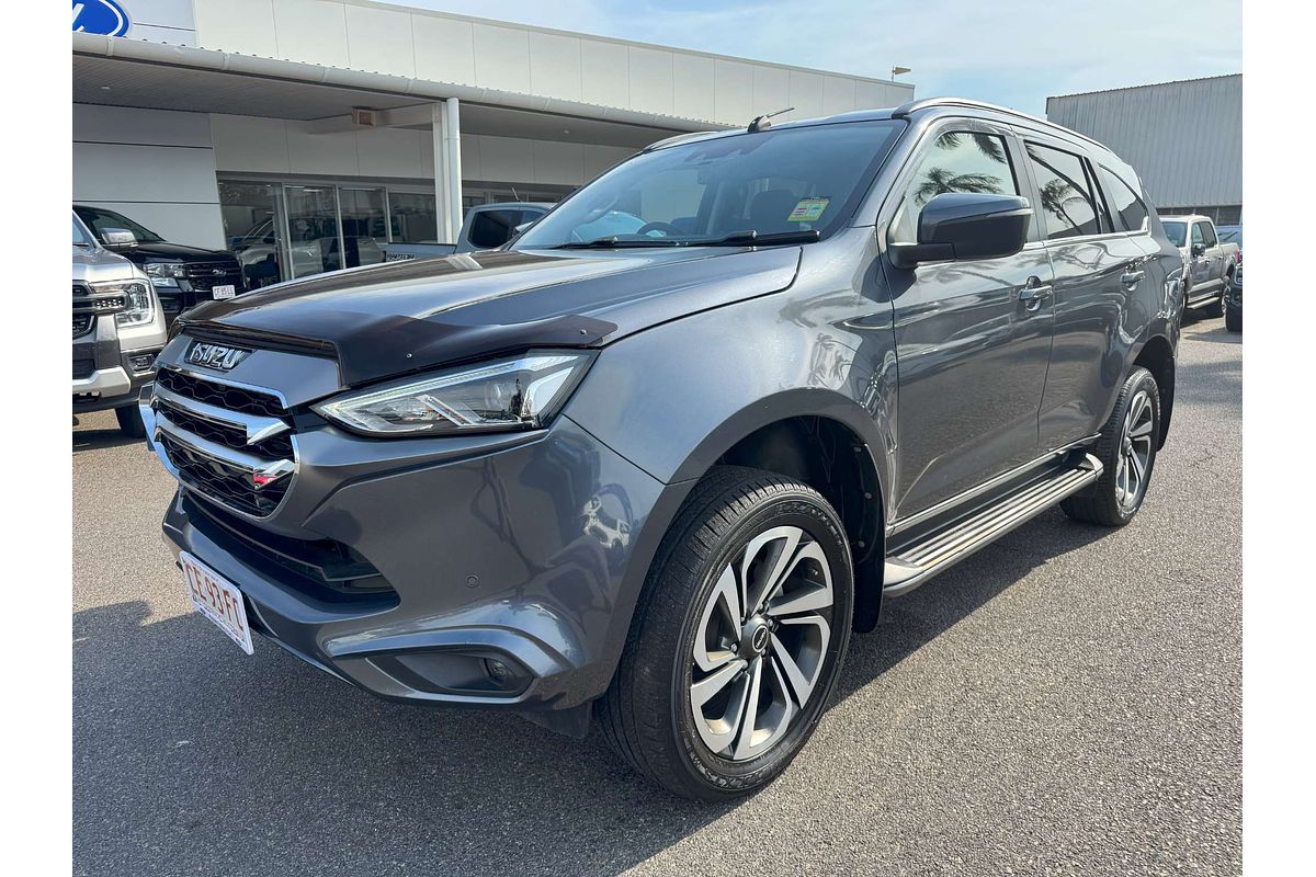 2022 Isuzu MU-X LS-T