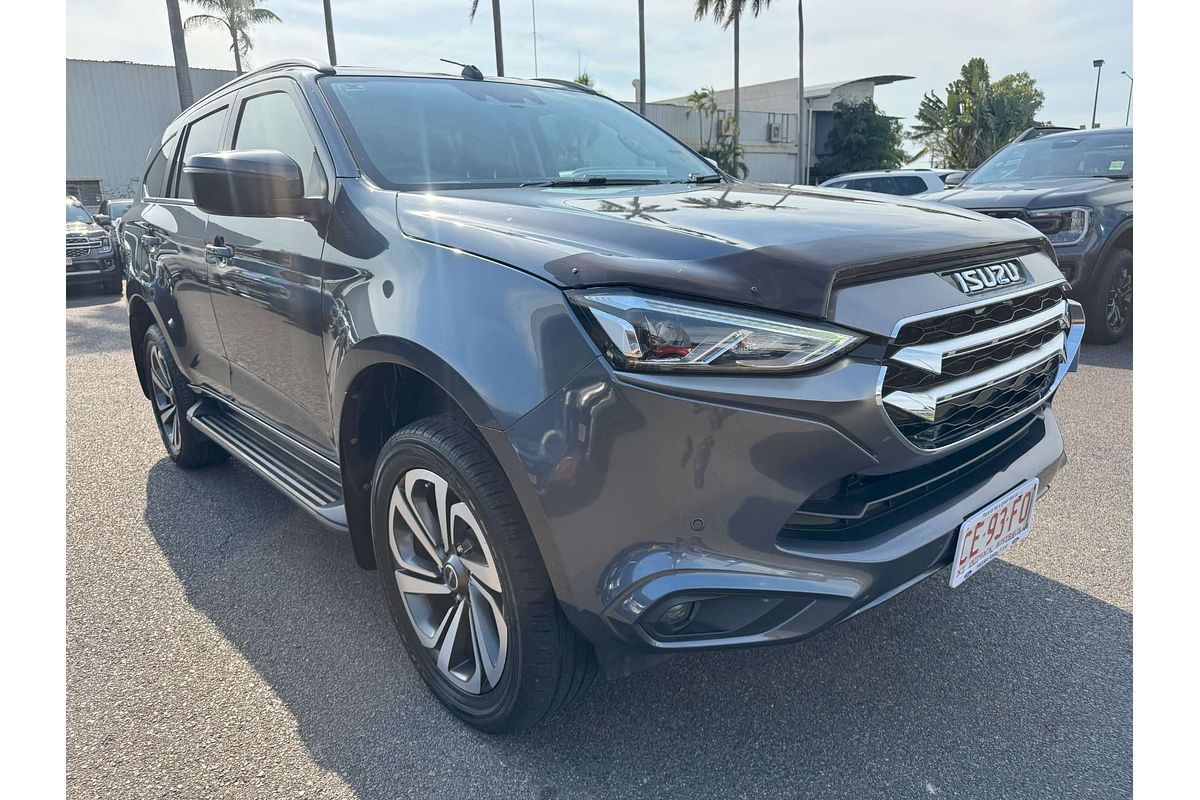 2022 Isuzu MU-X LS-T